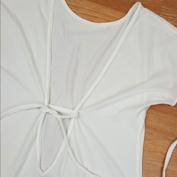 Lululemon Dance Chill Tunic - white - Picture 3 of 10